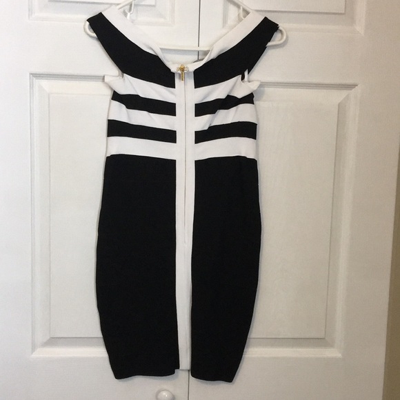 Bebe off the shoulder bodycon mini dress - Picture 4 of 7